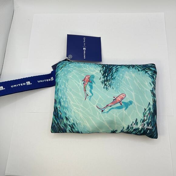 United Airlines HAWAII Christie Shinn Travel Amenity Kit "Teamwork" Pink Sharks - Picture 7 of 9